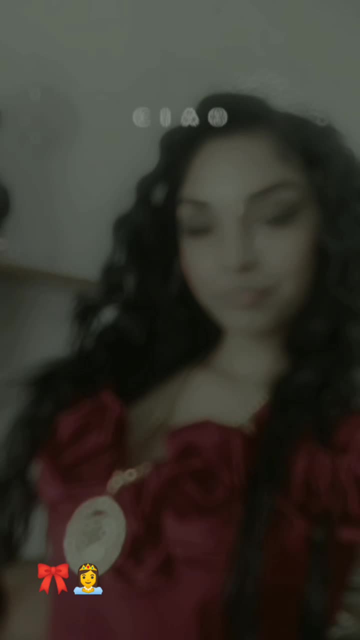 @👸🏽✨