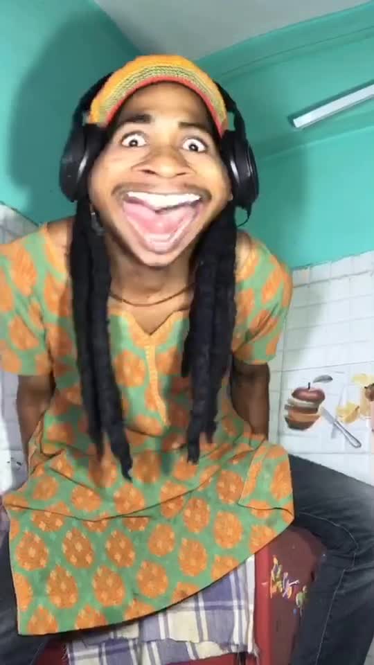 @funnyboy___
