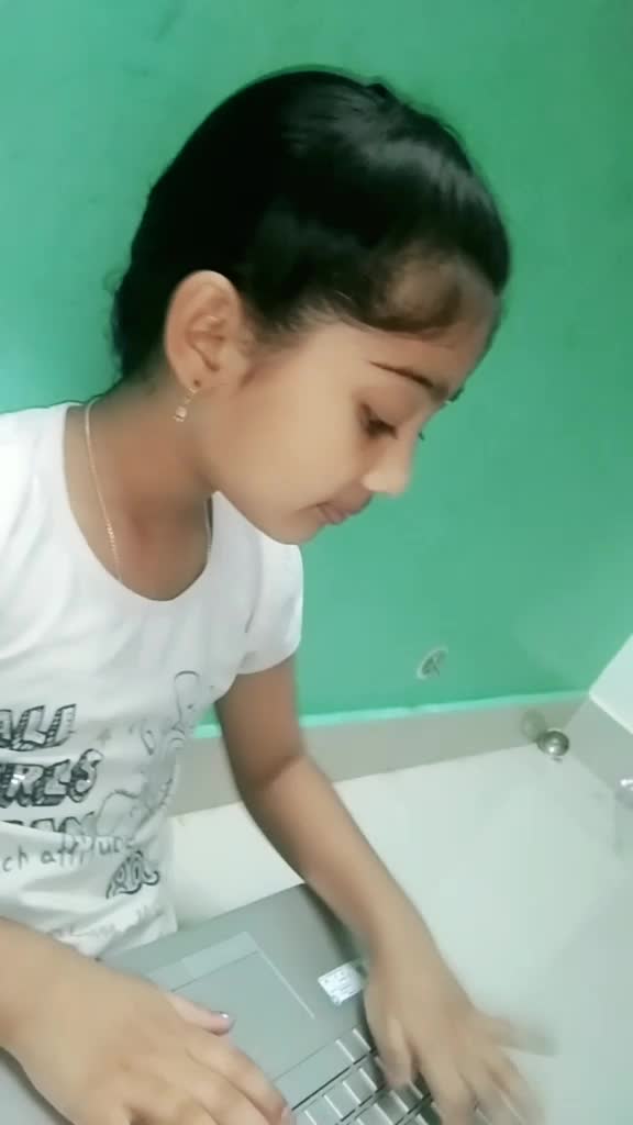 @HoneyShesham