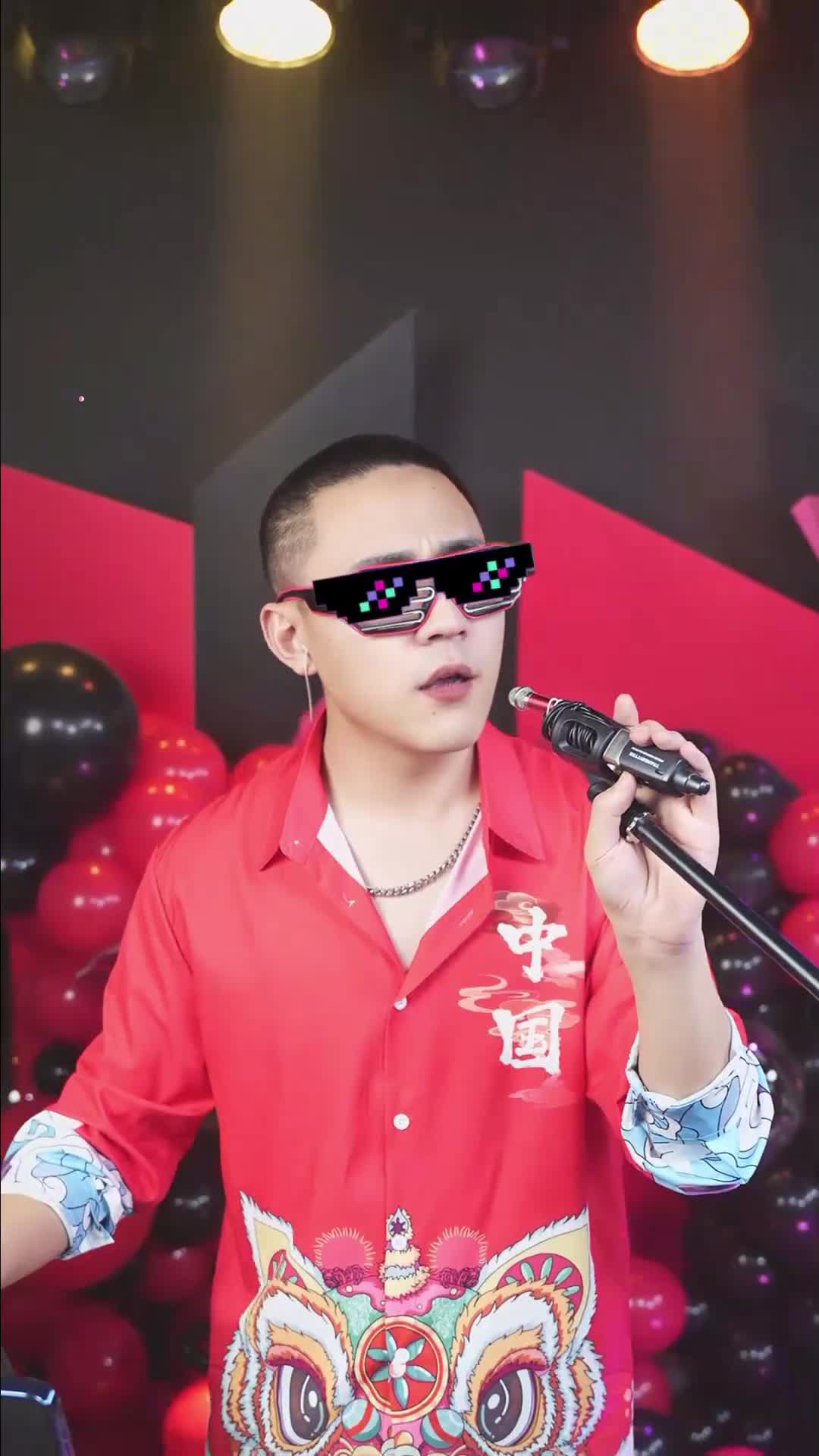 @热心村民小郝
