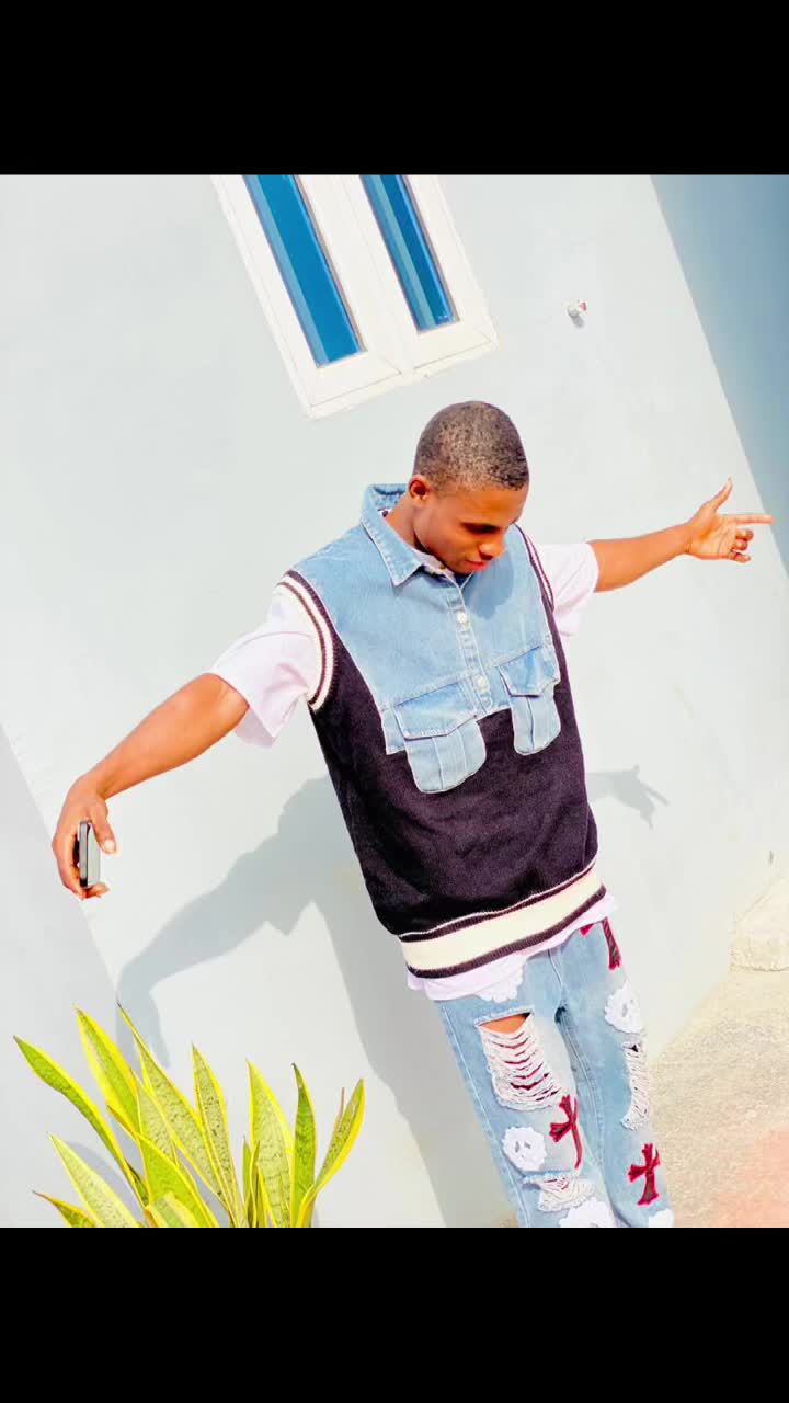 @Eazy moneyboss