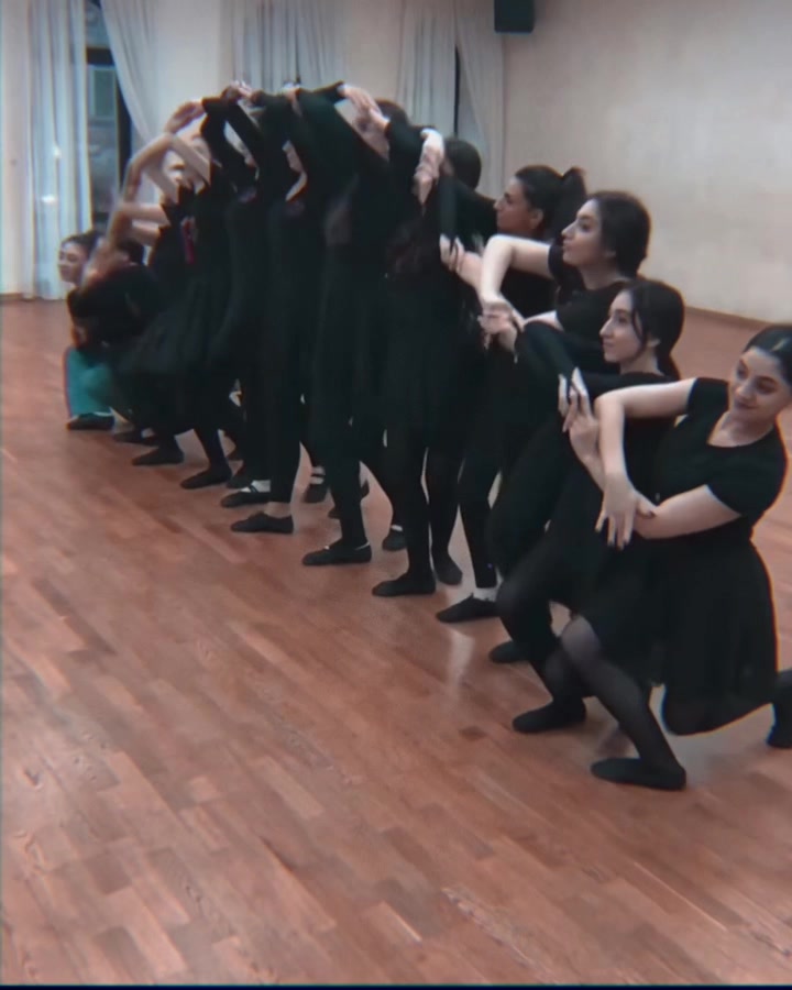 @nairi_dancegroup