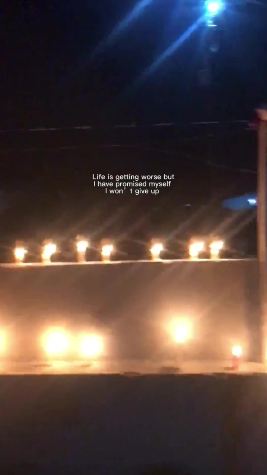 @👻