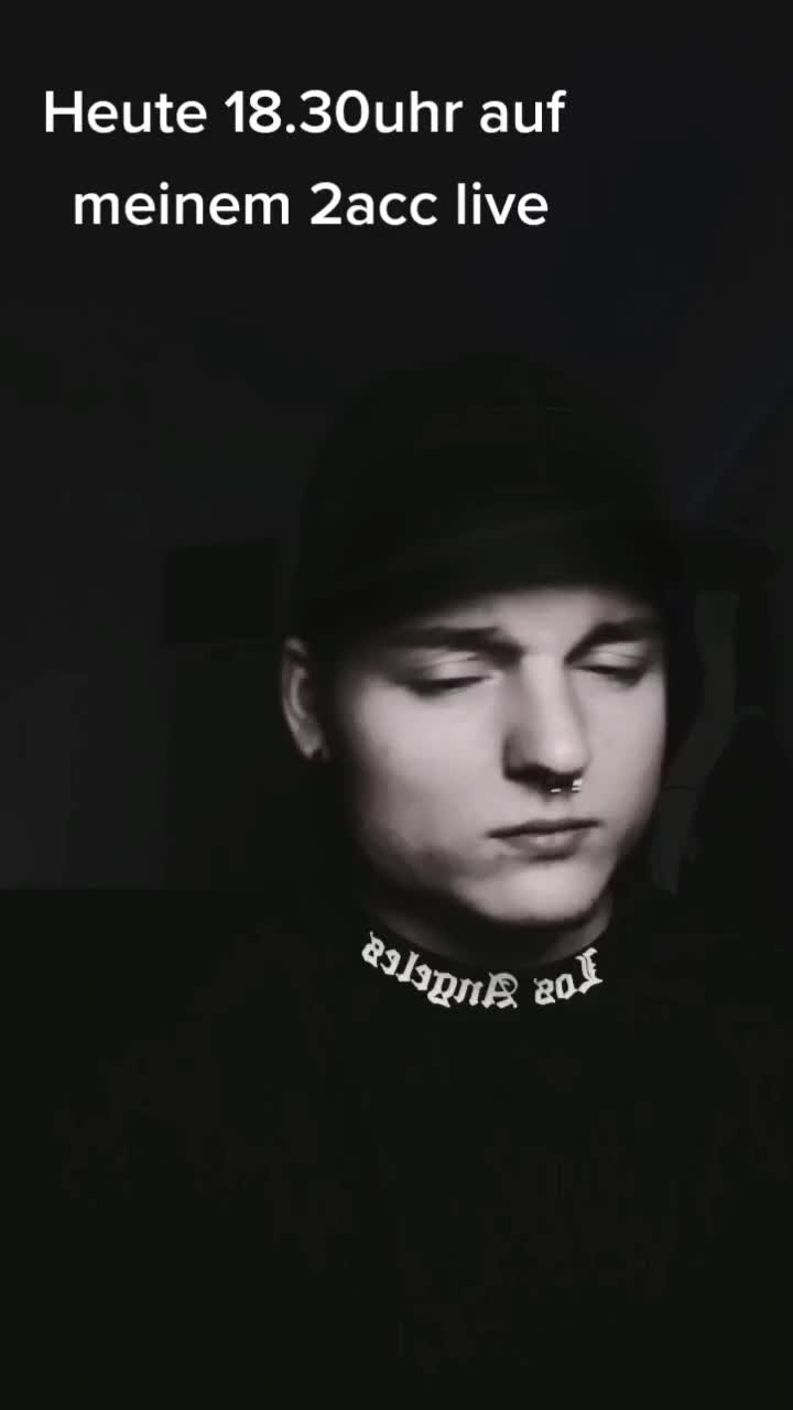 @_KLEINERWOLF_