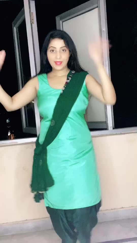 @HoneyKaur