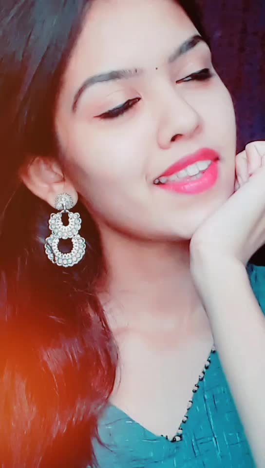 @arya_hire
