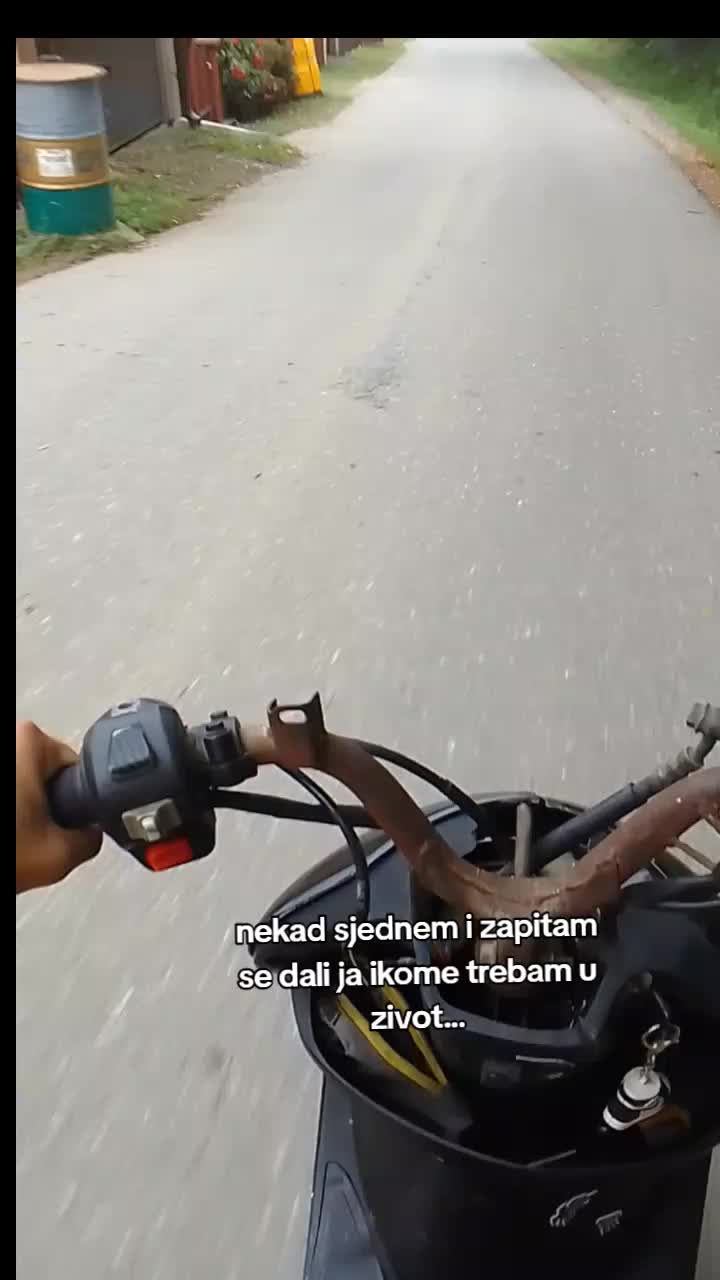 @Mujo_283