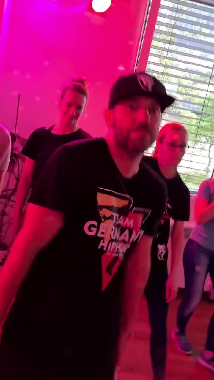 @OldManCan(t)dance