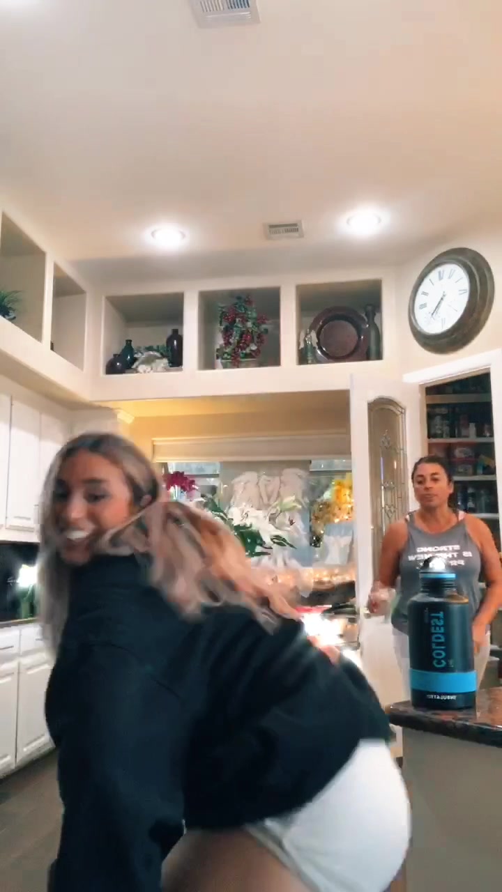 @TherealGabiekin_