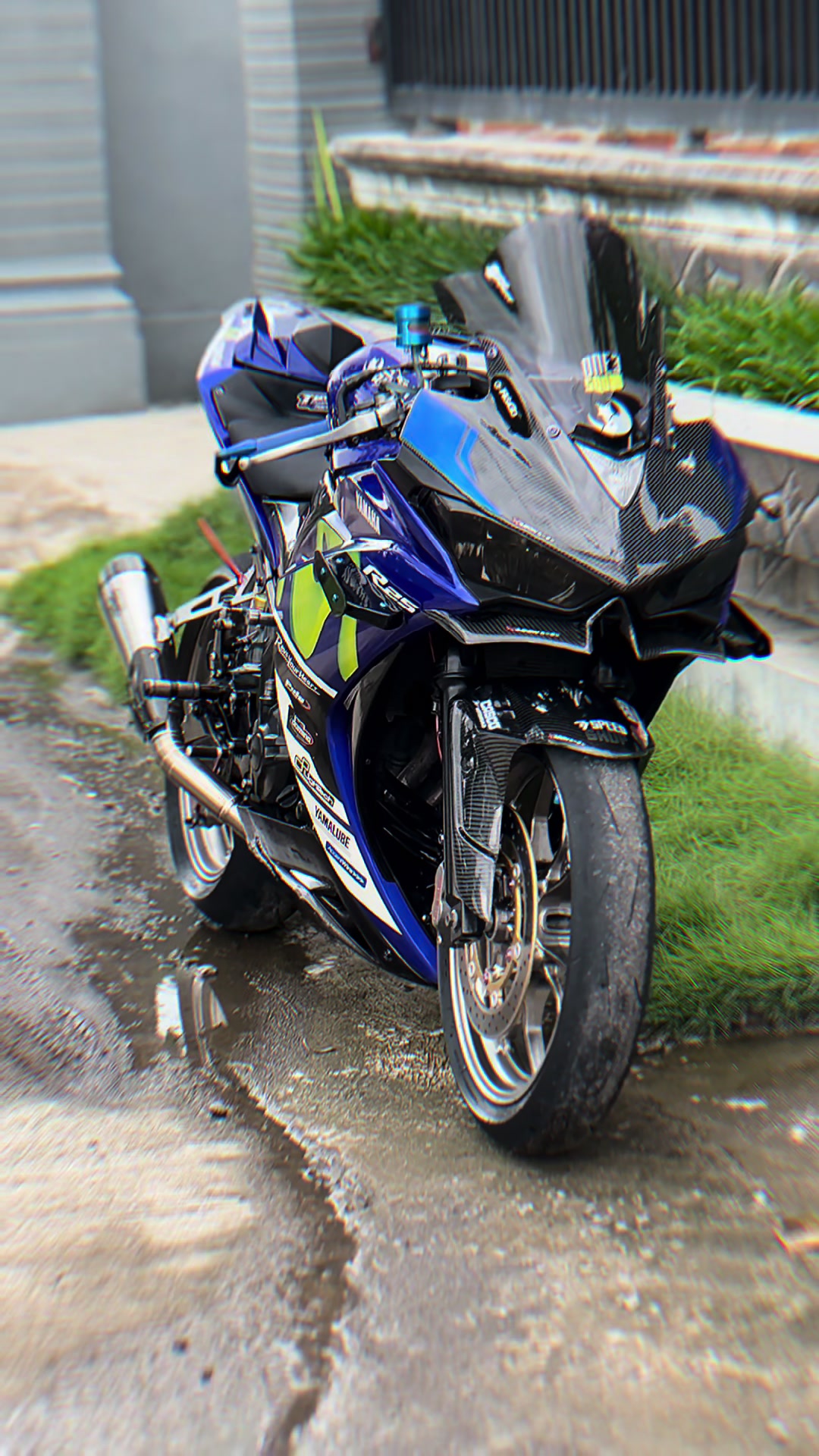 @r25.freak