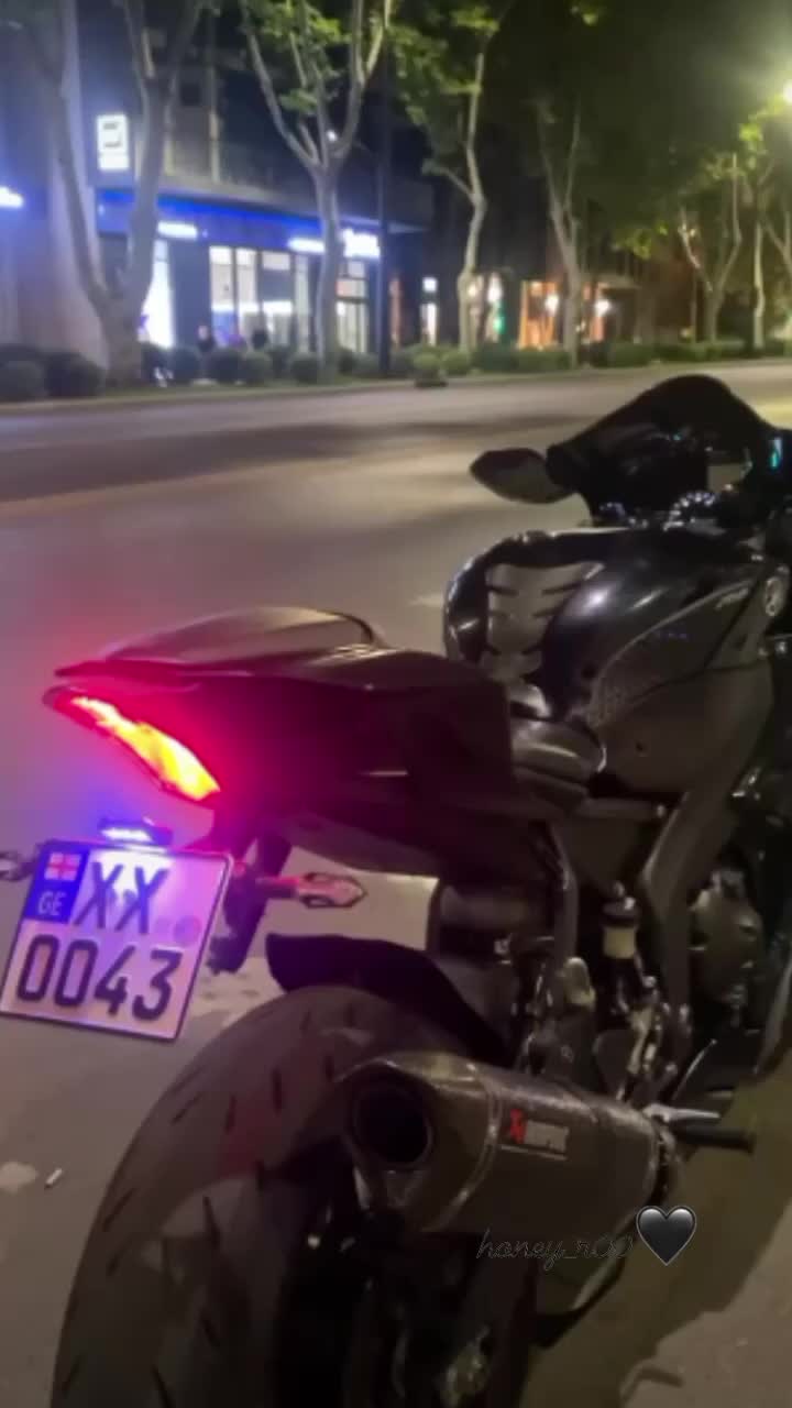 @๐ฝ๐๐๐๐_๐๐ข๐ข๐ฏ