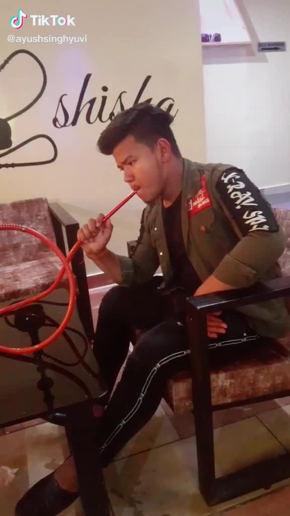 @Ayushsinghyuvi