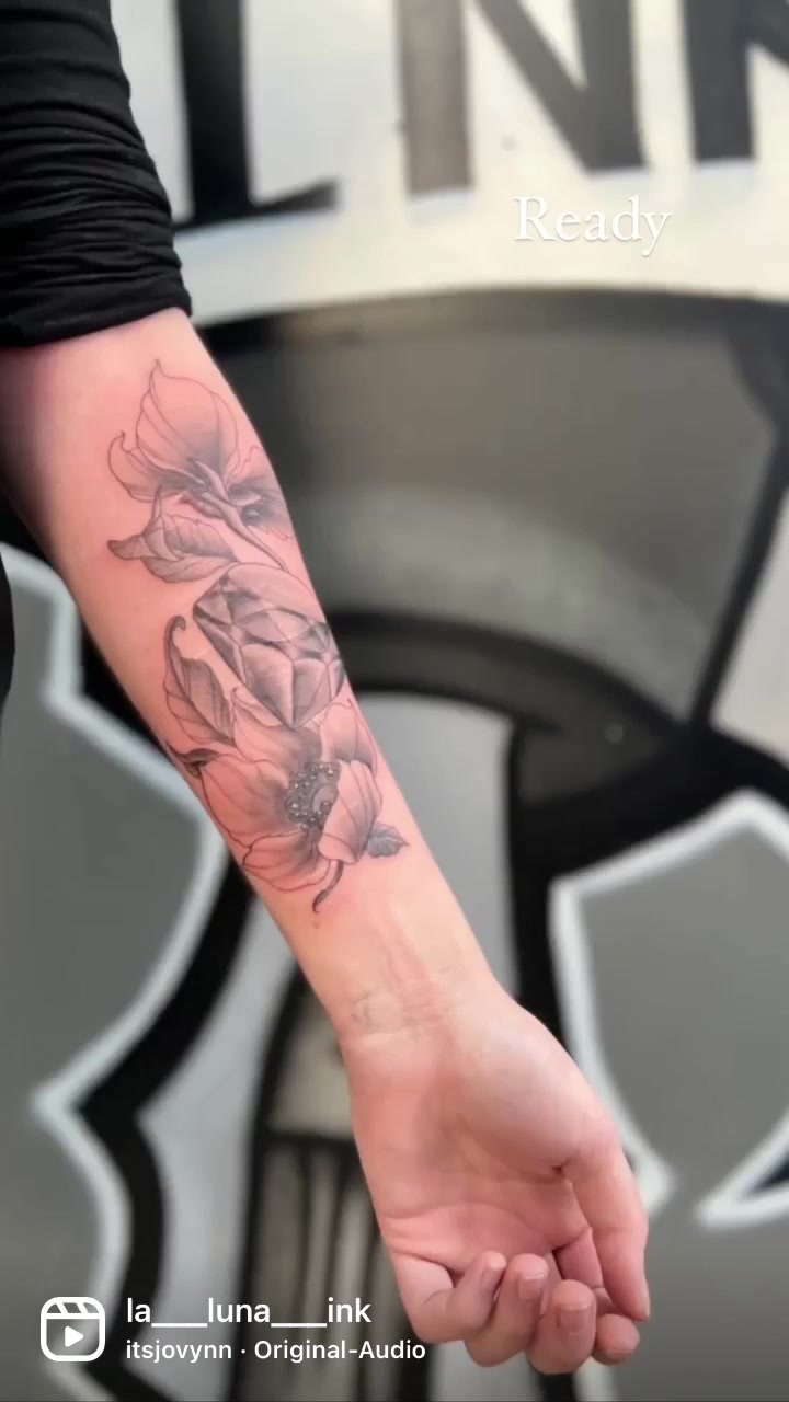 @La___Luna___Ink