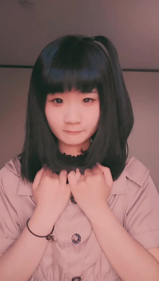 @泉 まゆな