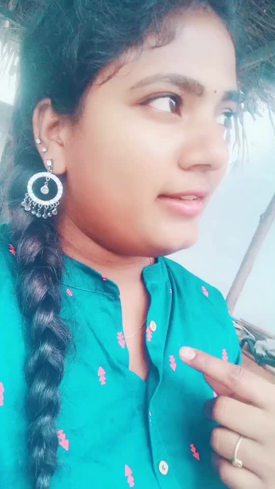 @vanirozy
