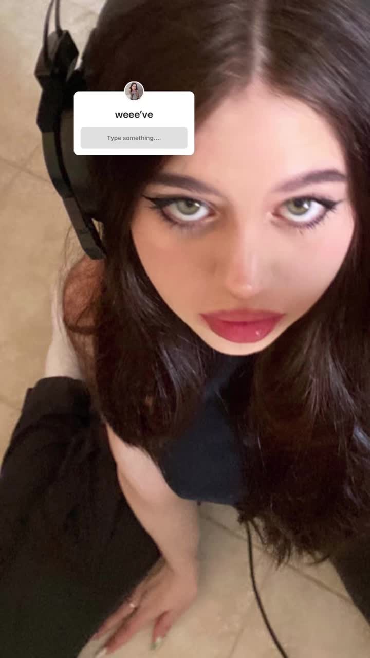 @дариночкааа🐈👩❤️💋👩