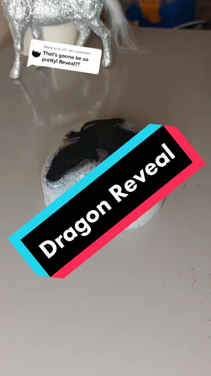@Hayley's Resin