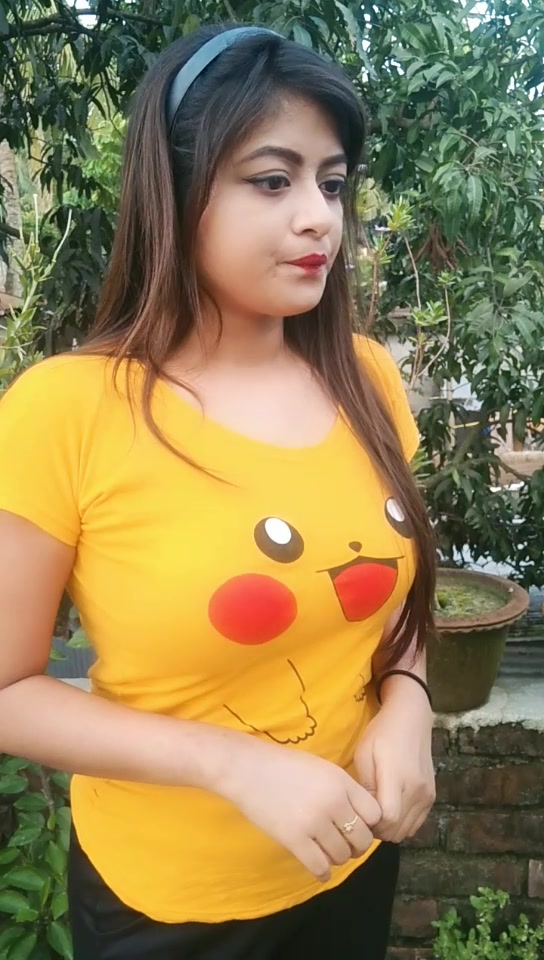 @MoubiPakhi💚❤