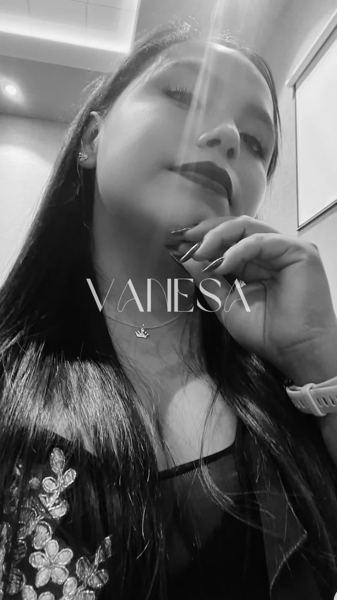@Vanesa Gonzales ❤️💛
