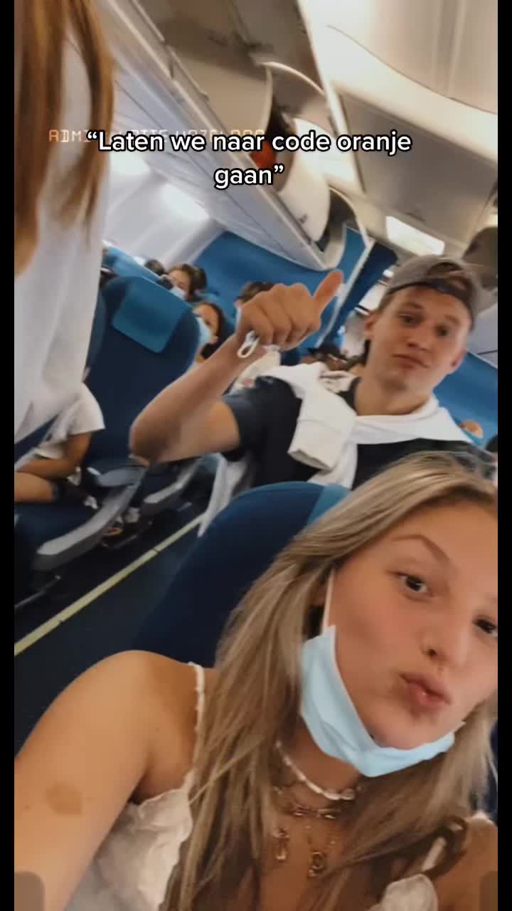 @Lottehazelaar