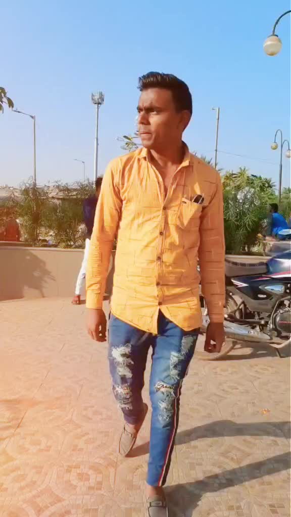 @Rizzu Mansuri