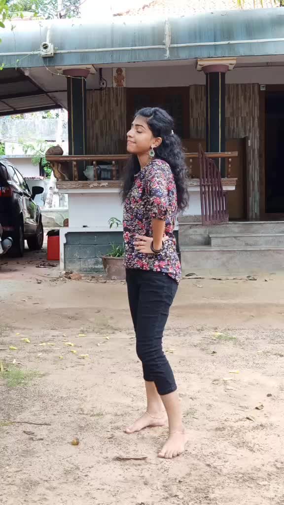 @harinisuresh