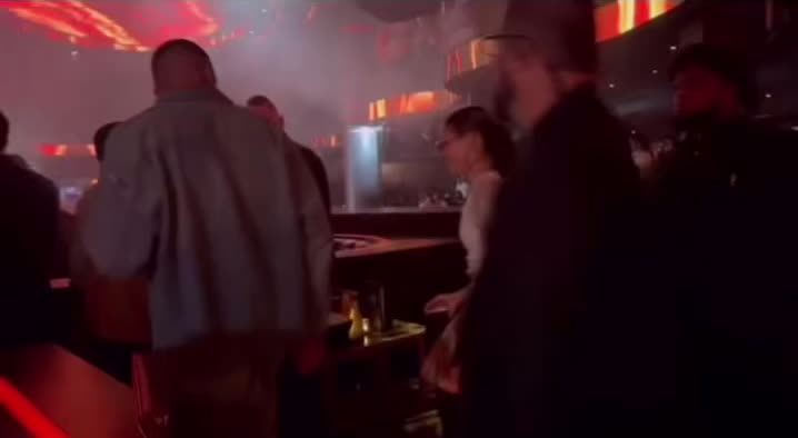 @youngmikoficial