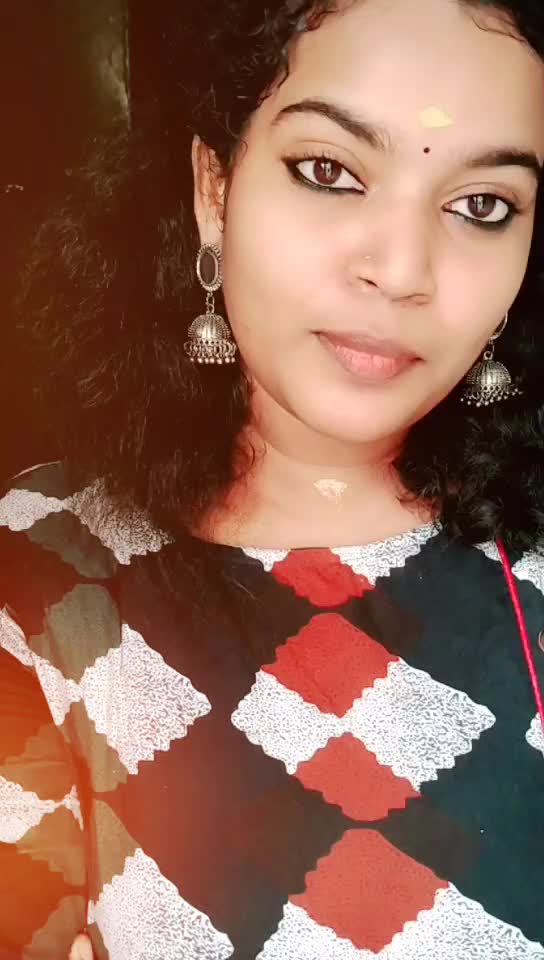 @👸Nandhini Ravi👸
