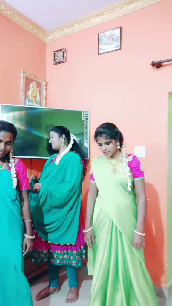 @Ronikittyhasini
