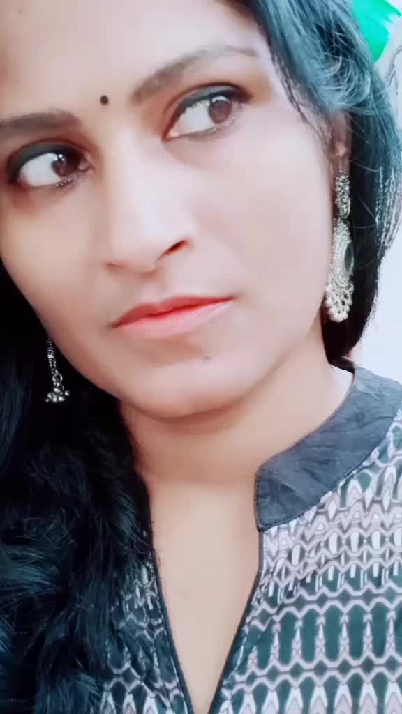 @MAHITHA MAHI🔱