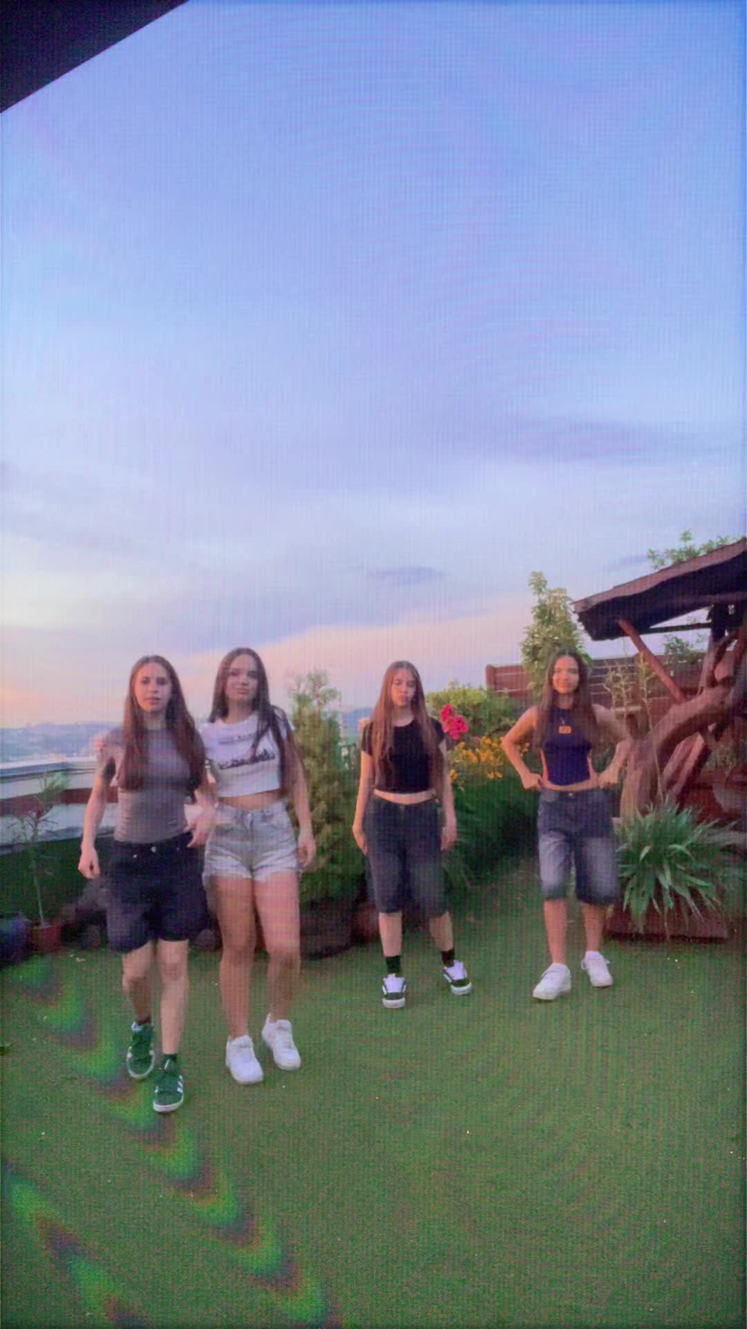 @nicoleta_lvrr