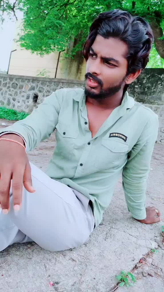 @shubhiee