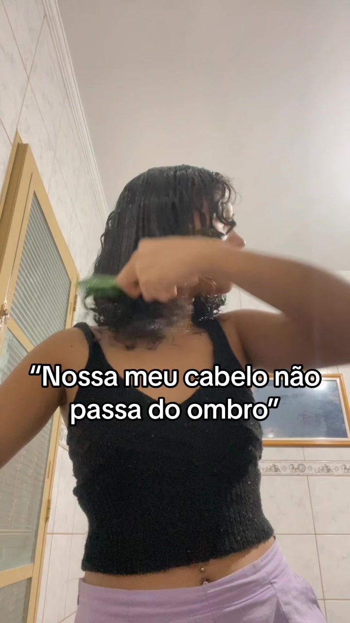 @Emy_