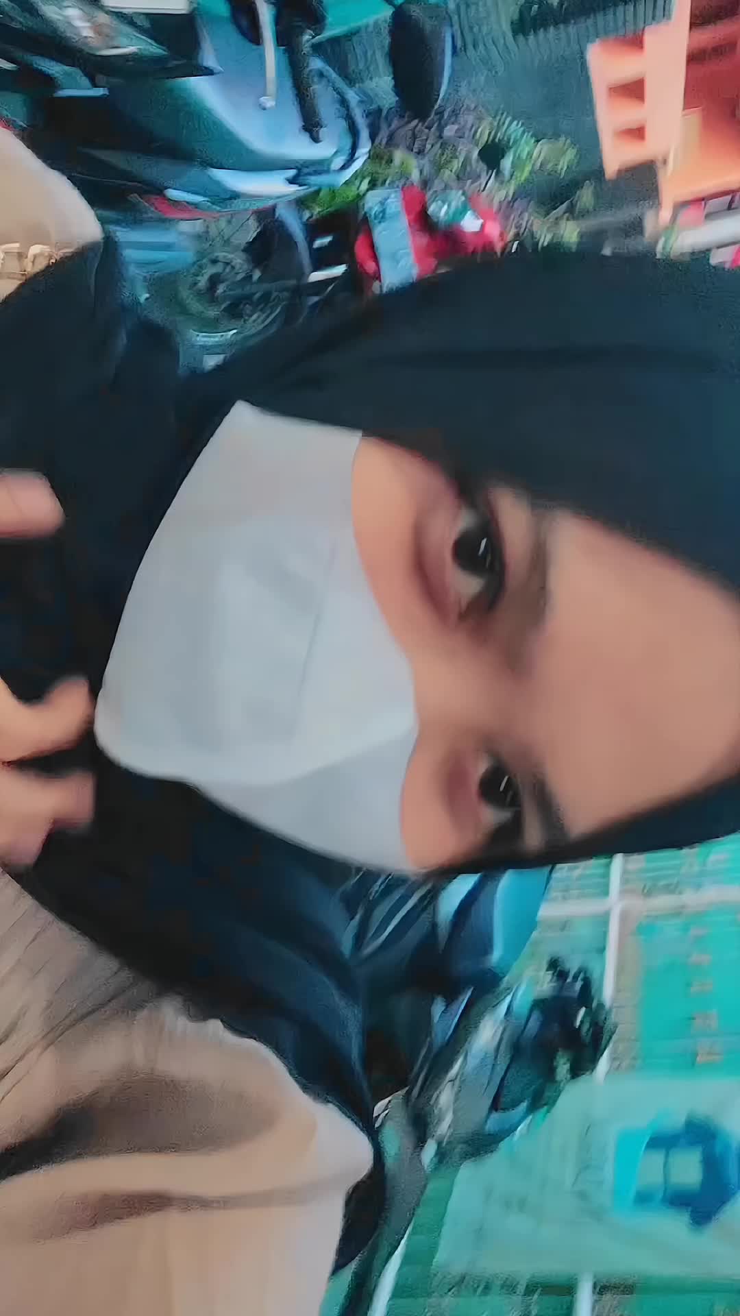 @Echaaawww
