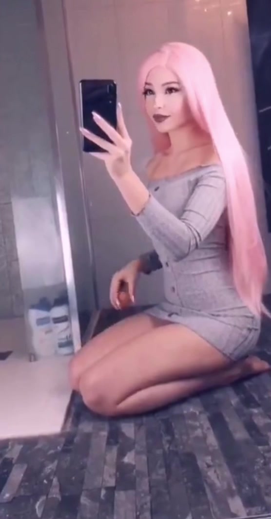 @Belle Delphine ๐