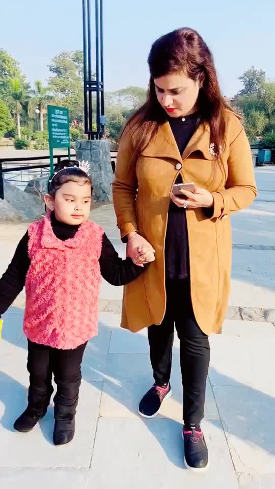 @♥️KASHVI ADLAKHA♥️