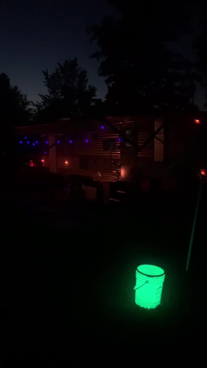 @Rj