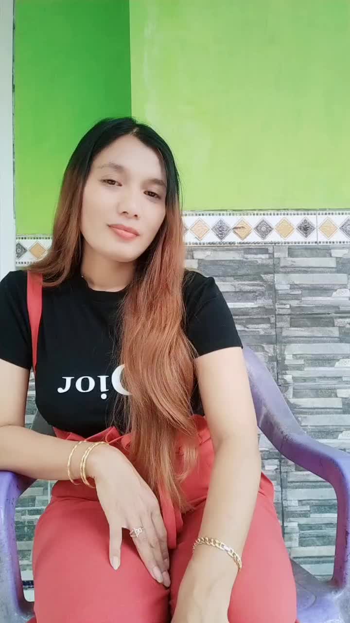 @✨Adhinda ✨