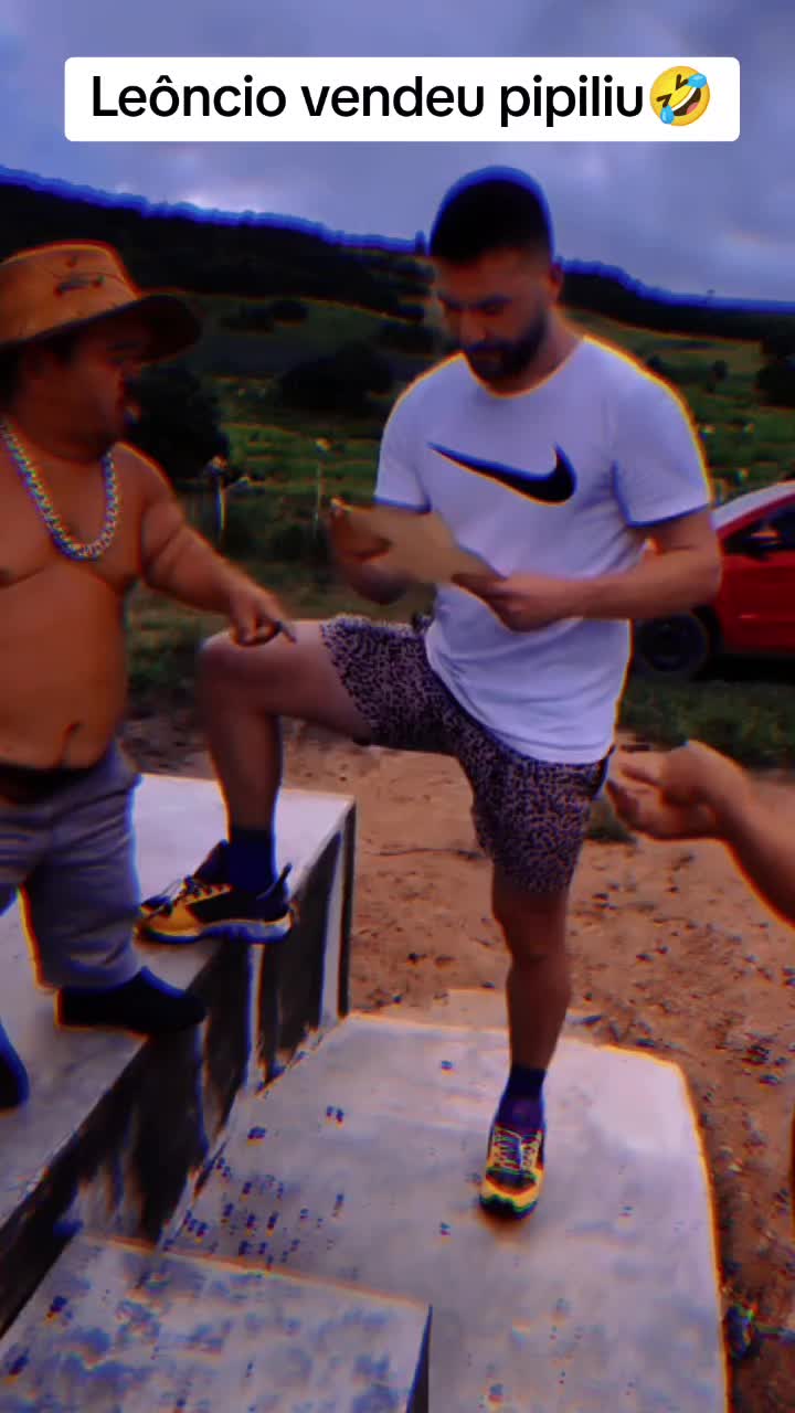@com&eacute;dia