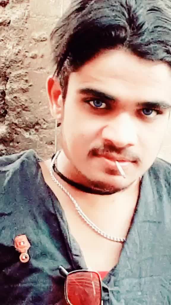@Locky_👑 Boy Ashiq.