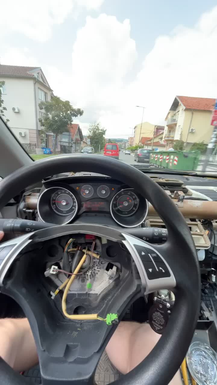 @Velja u nevolji🙃