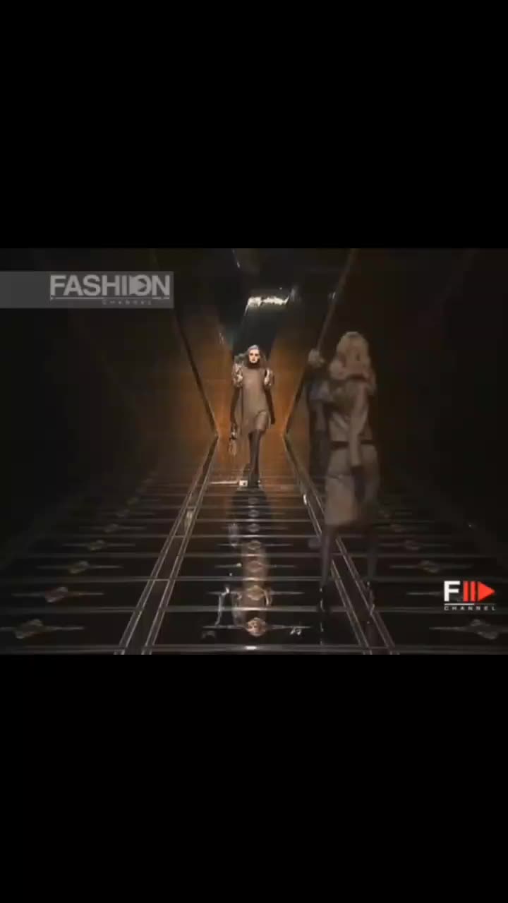 @Fashion 00's✨️🖤