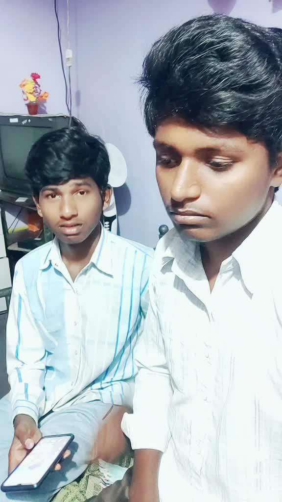 @Kaveendra T