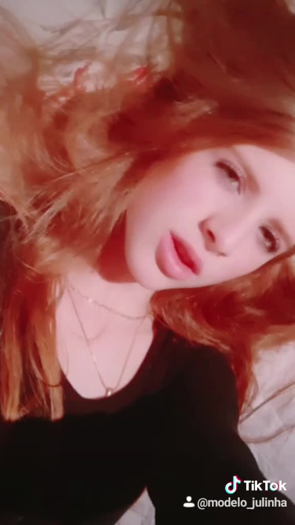 @Julia Vit&oacute;ria