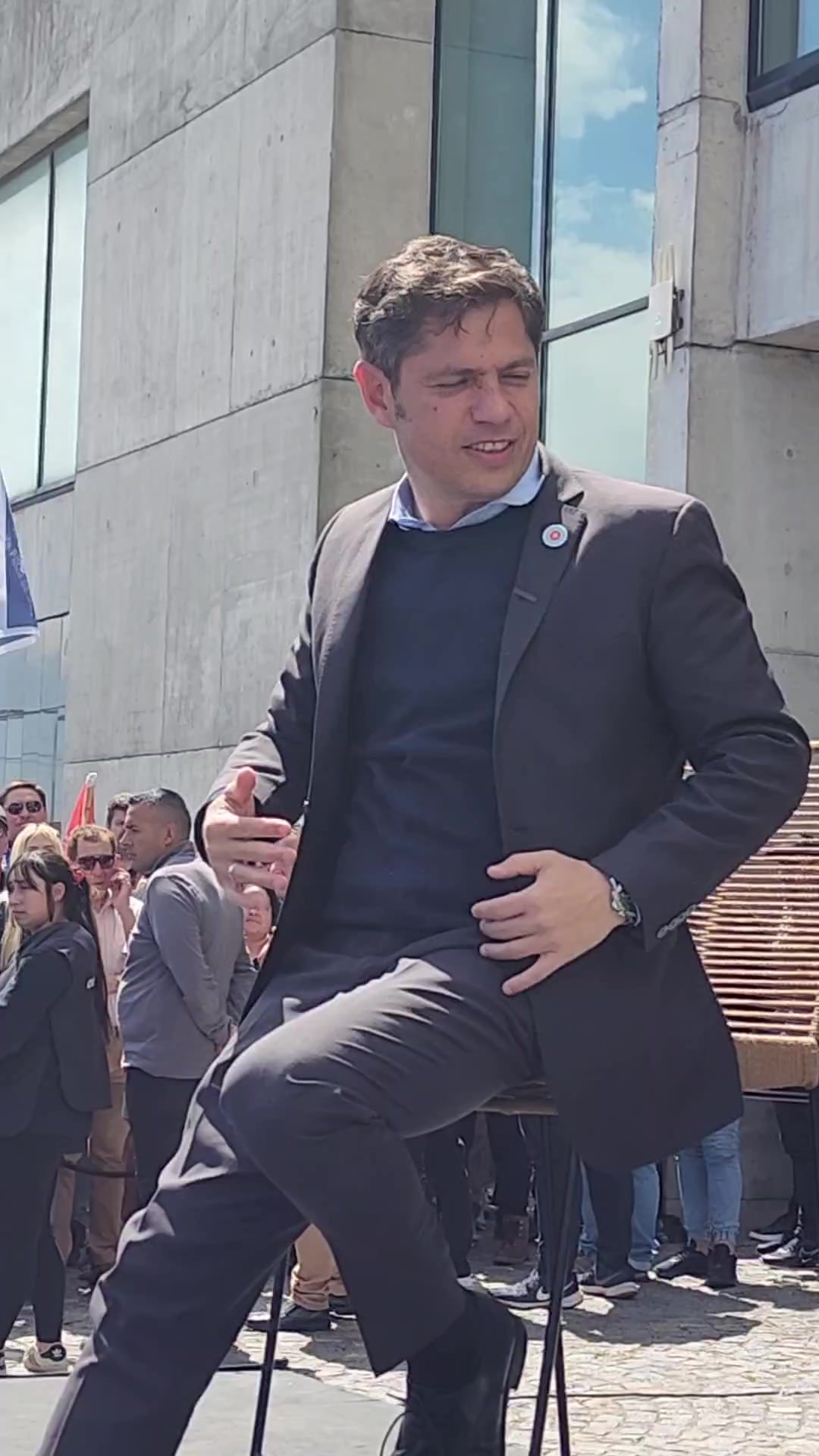 @Axel Kicillof