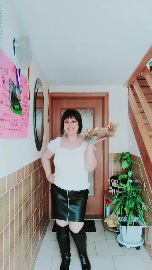 @Emi