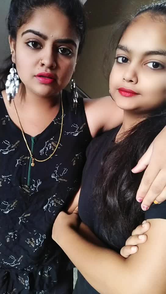 @👑 🖤NIHARIKA🖤 👑