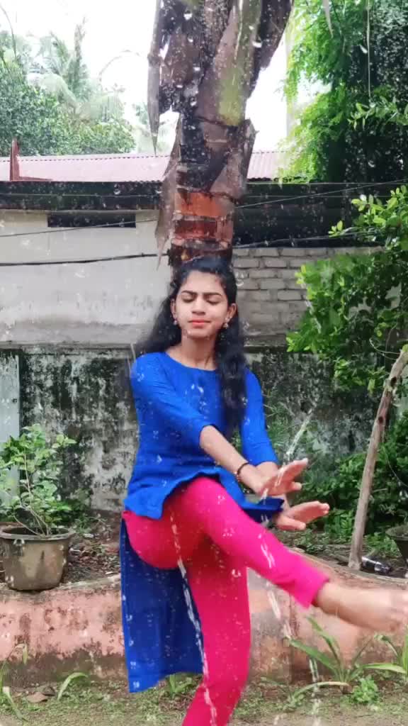 @harinisuresh
