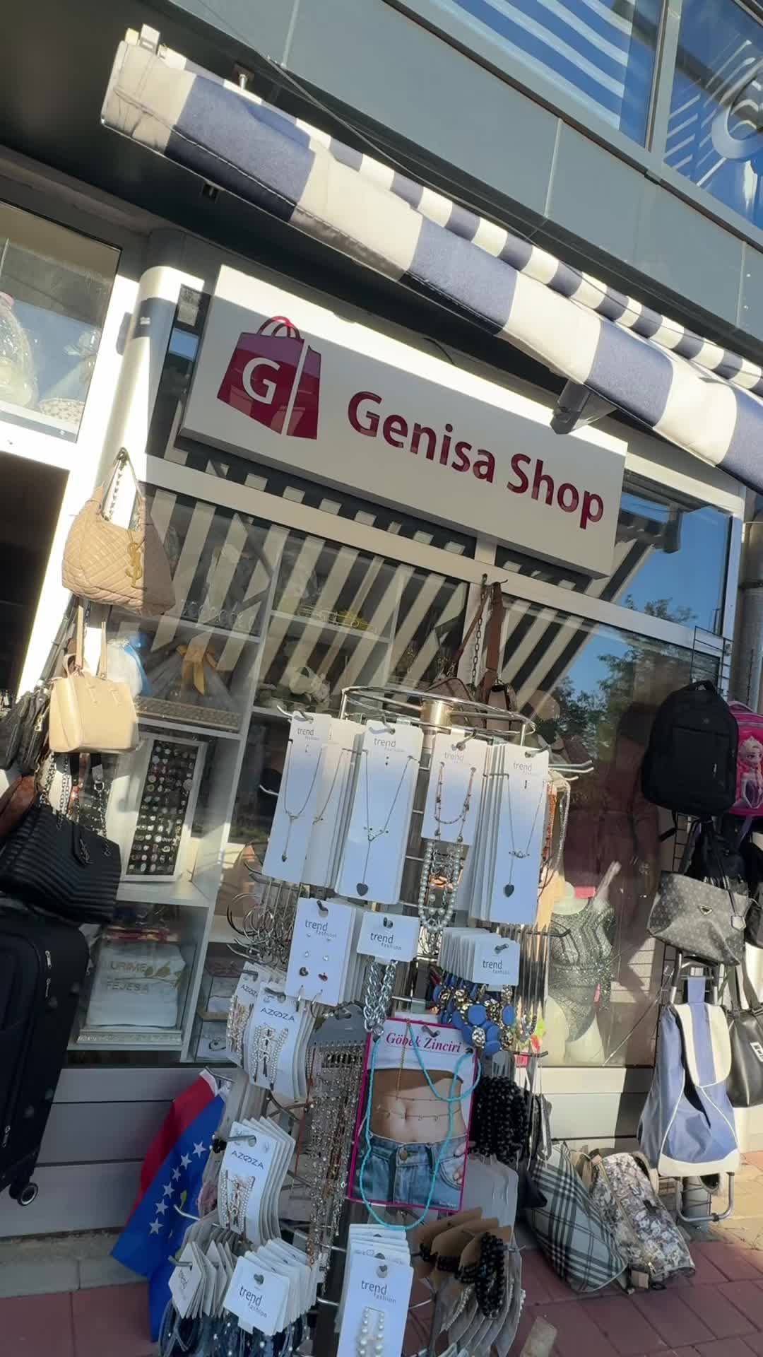 @GenisaShop