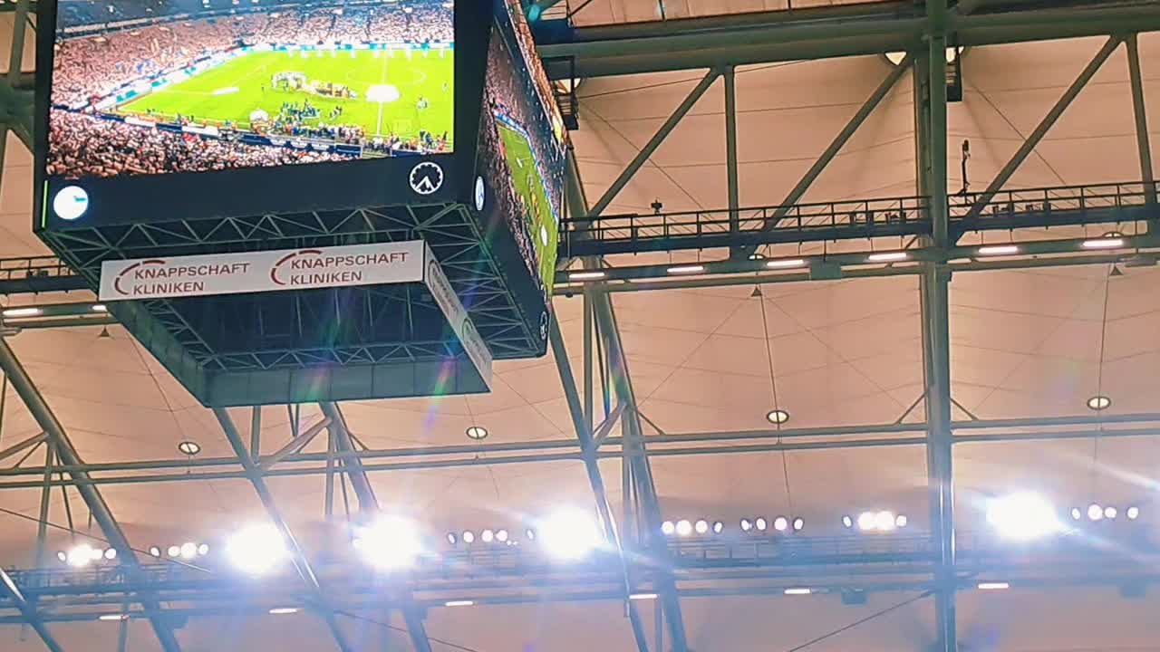 @Nullvier💙🤍⚒️